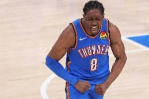 杰伦威谈带伤作战：那段日子挺不容易的 我必须学会忍着疼痛投篮